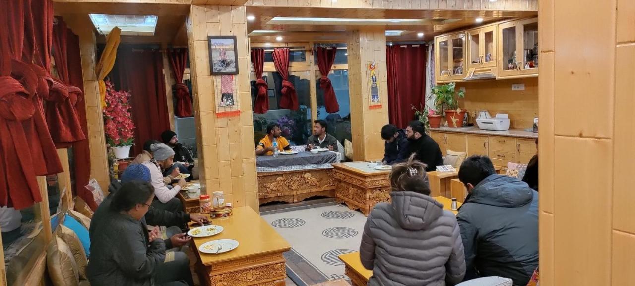 Laksdup Guest House Leh Extérieur photo