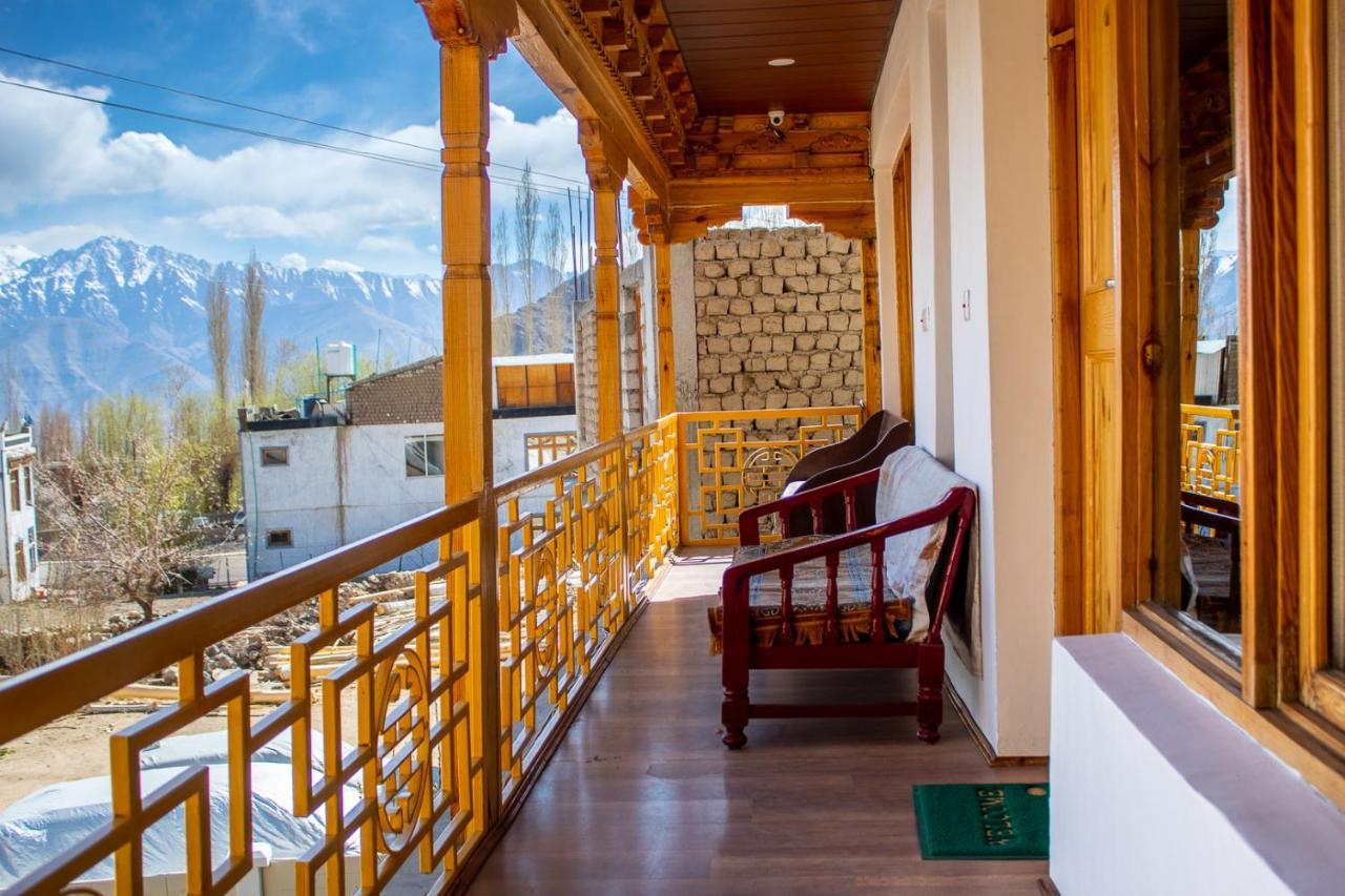 Laksdup Guest House Leh Extérieur photo