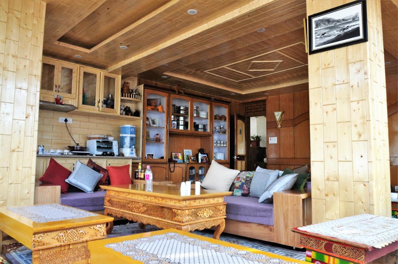 Laksdup Guest House Leh Extérieur photo
